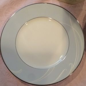 2 NIKKO BONE CHINA PLATES